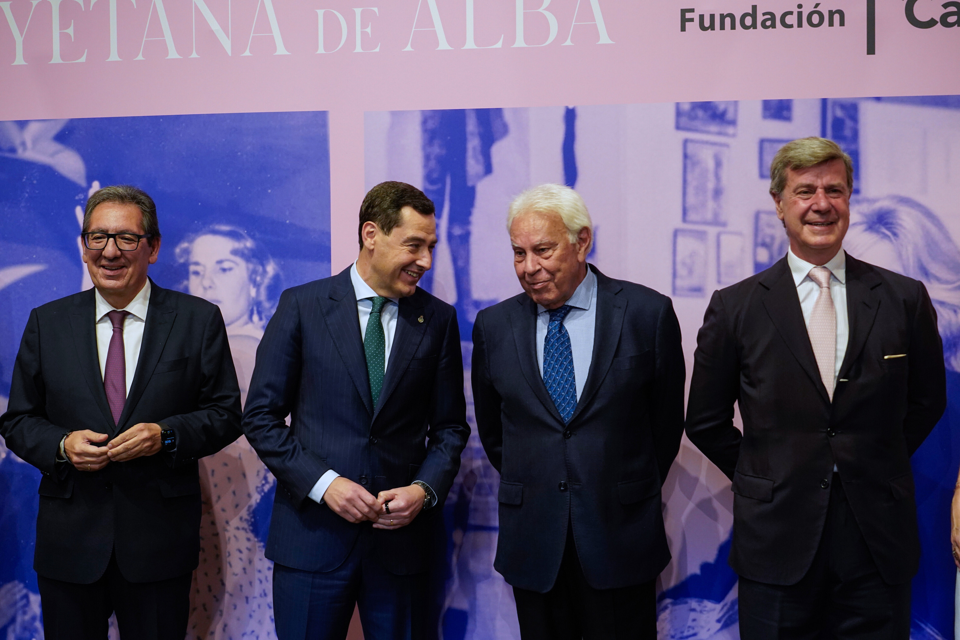 Felipe González y Juanma Moreno reavivan el debate político en Andalucía