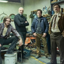 La segunda temporada de 'Deadloch' cambia de escenario y personajes, pero mantiene el mismo tono y esencia.