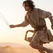 La primera temporada de 'Deadloch' nos lleva a un mundo de intriga y supervivencia.