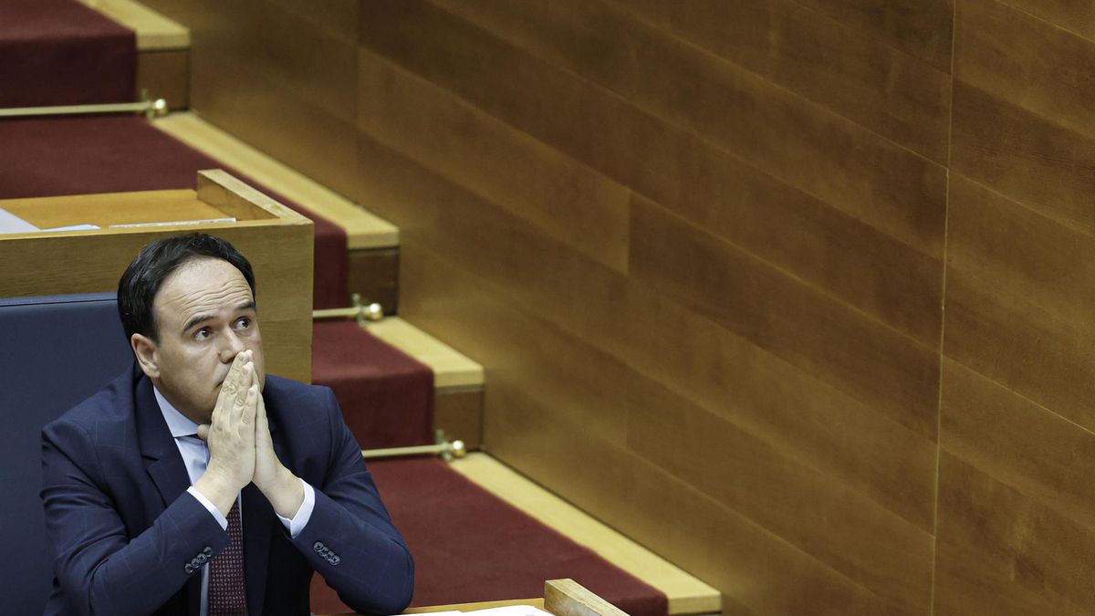 El presidente Llorca tropieza con la misma piedra que Mazón en materia de transparencia