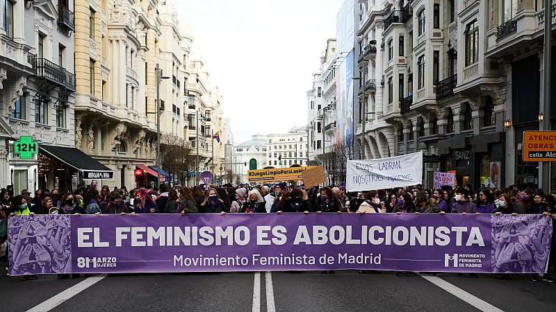 El Gobierno da los primeros pasos hacia un modelo 'abolicionista'
