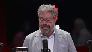 La adquisición de ejemplares de las cinco novelas finalistas por parte de Aena fomentará la lectura y la literatura. (Fuente: El Periódico)