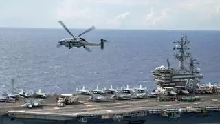 La bandera de Estados Unidos ondeando en el Capitolio (Fuente: El Periódico)