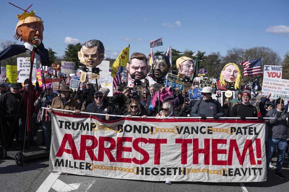 Se desatan las mayores protestas contra Trump y sus políticas en Estados Unidos