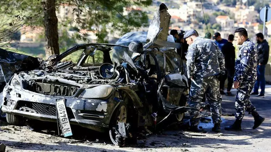 Una multitud de personas se manifiestan en Londres contra la extrema derecha en un ambiente festivo. (Fuente: El Periódico)