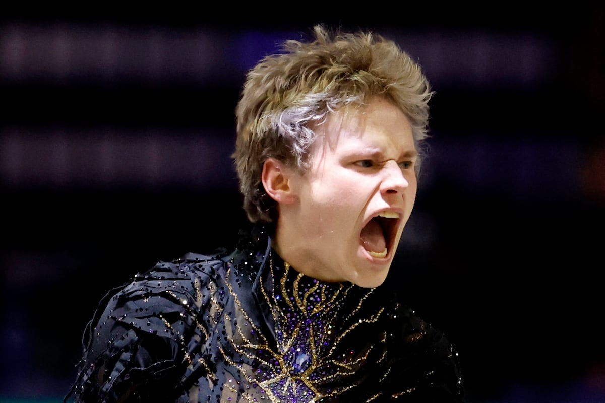 Ilia Malinin se corona campeón mundial de patinaje artístico por tercera vez consecutiva