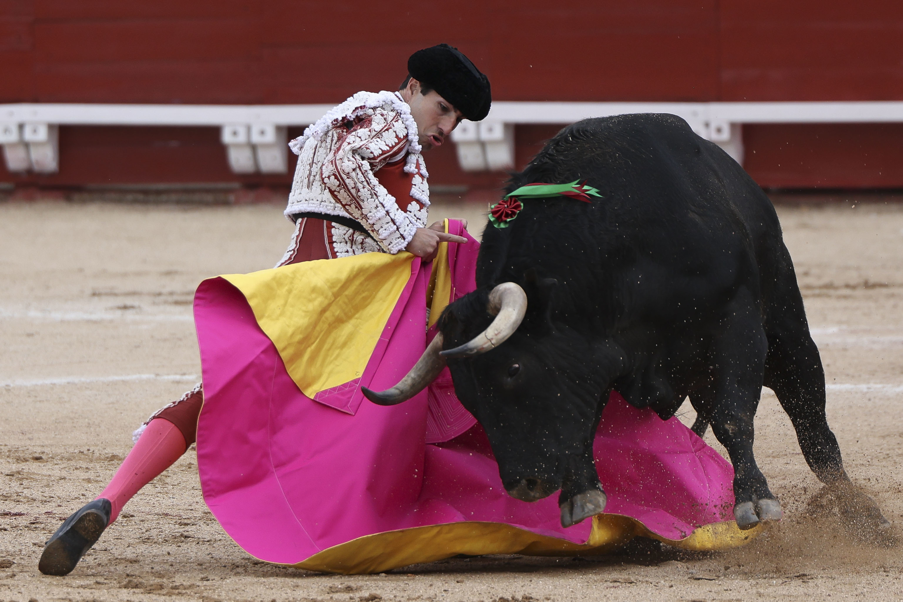 Álvaro Lorenzo brilla en Toledo con una tarde de toreo magistral