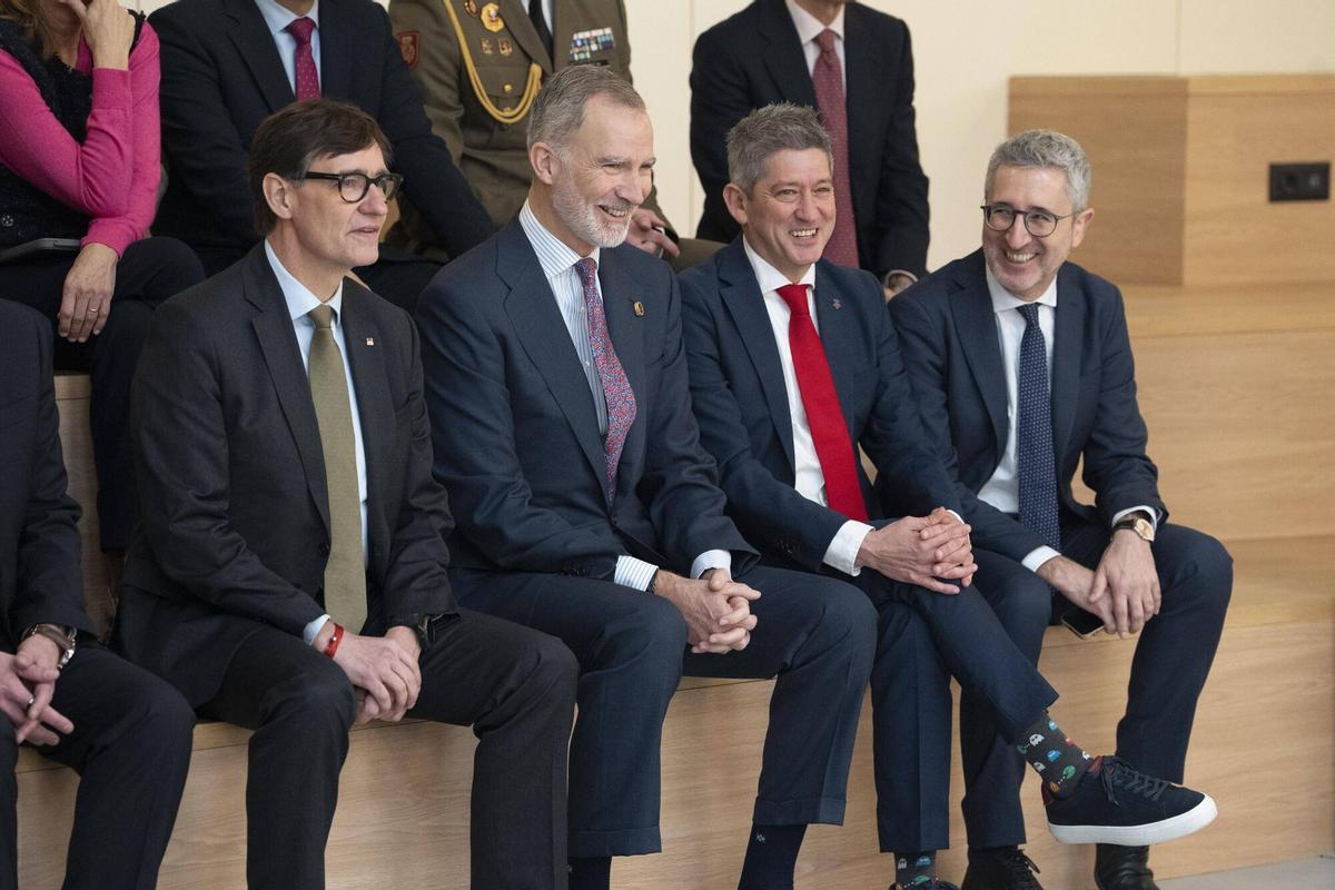 El ministro de Hacienda, Arcadi España, durante su toma de posesión (Fuente: El Periódico Política)