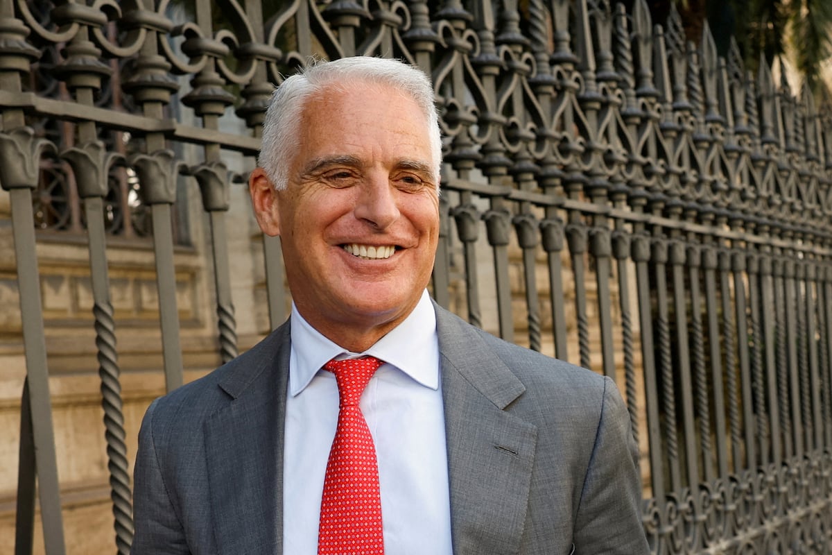 El banquero que desafía las fronteras europeas con una opa histórica