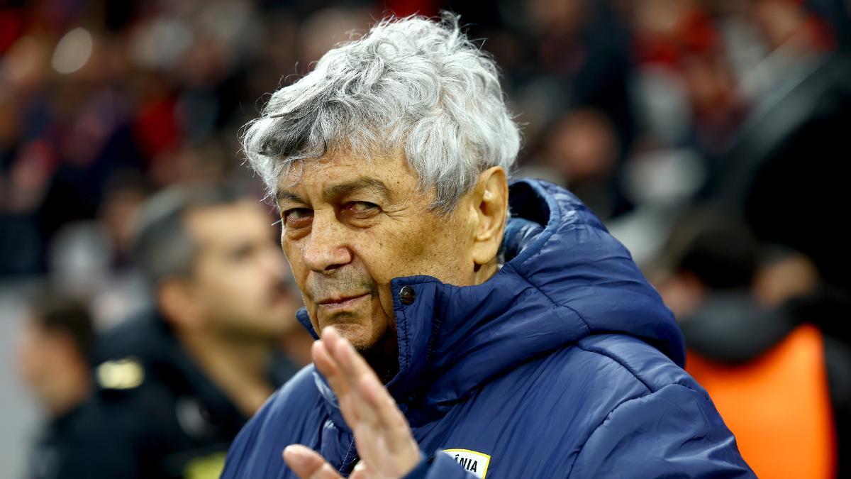 El seleccionador de Rumanía, Mircea Lucescu, hospitalizado de urgencia a los 80 años