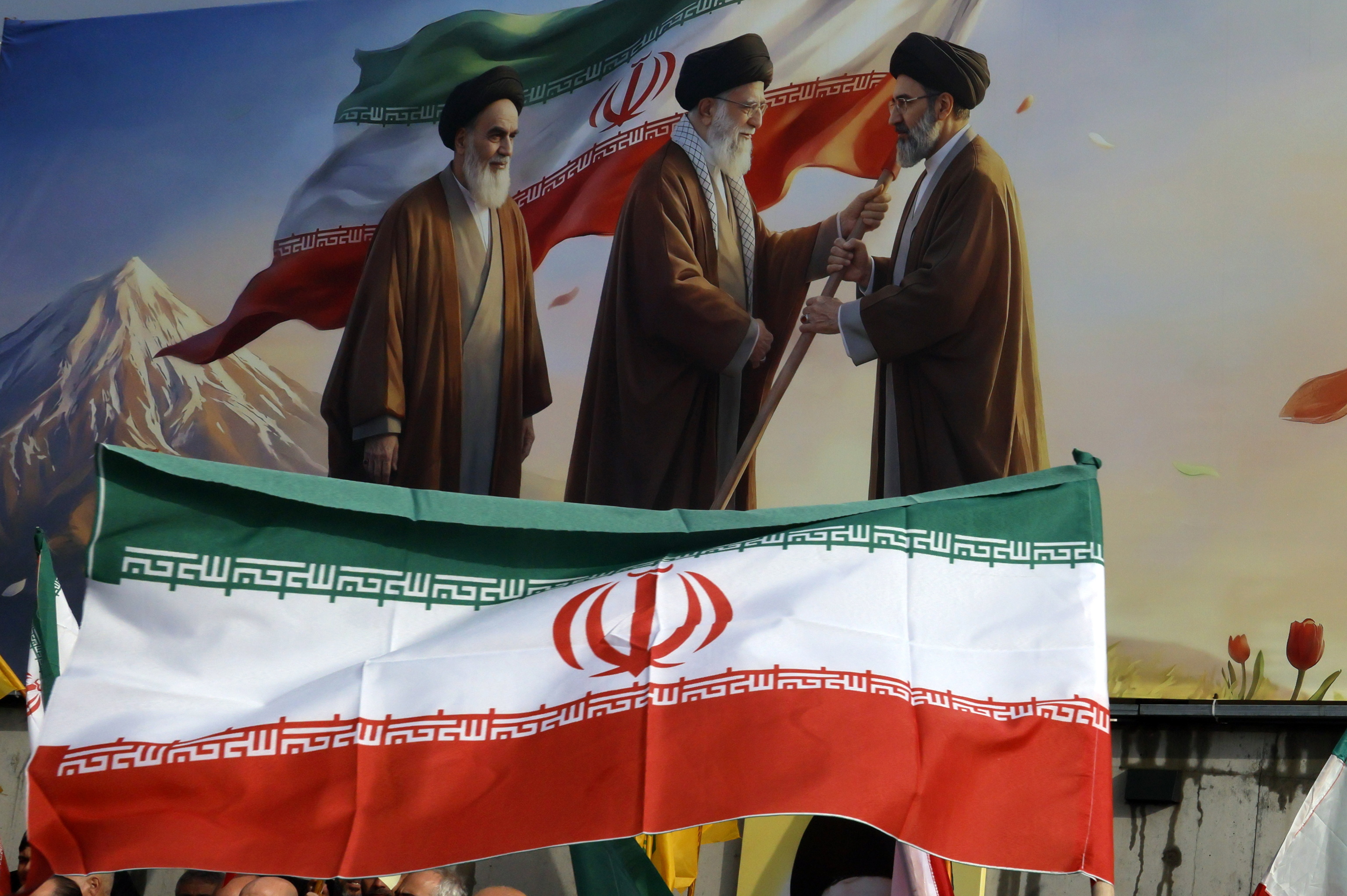 La influencia de la Guardia Revolucionaria en Irán se expande en medio de la guerra