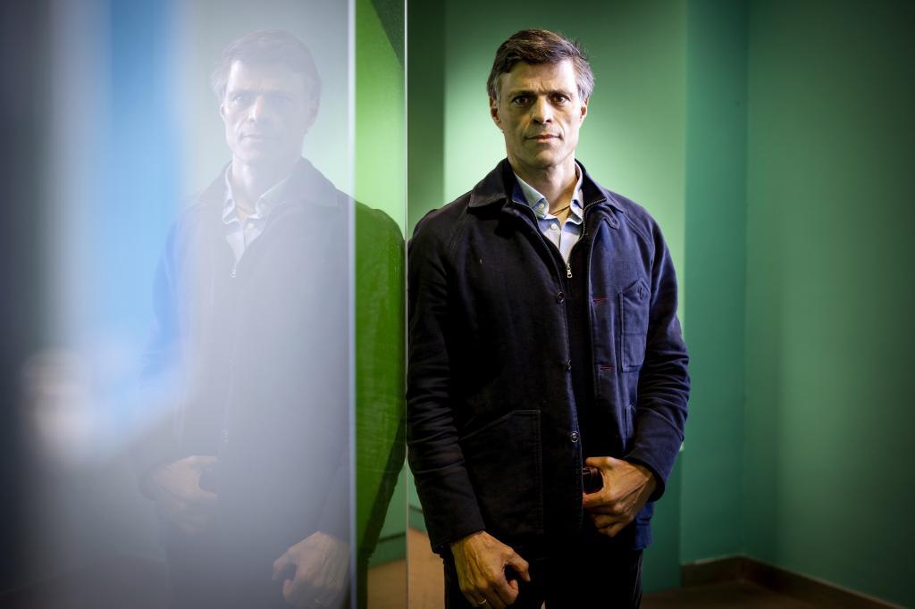 El Gobierno Español Concede la Nacionalidad a Leopoldo López por la Vía Exprés