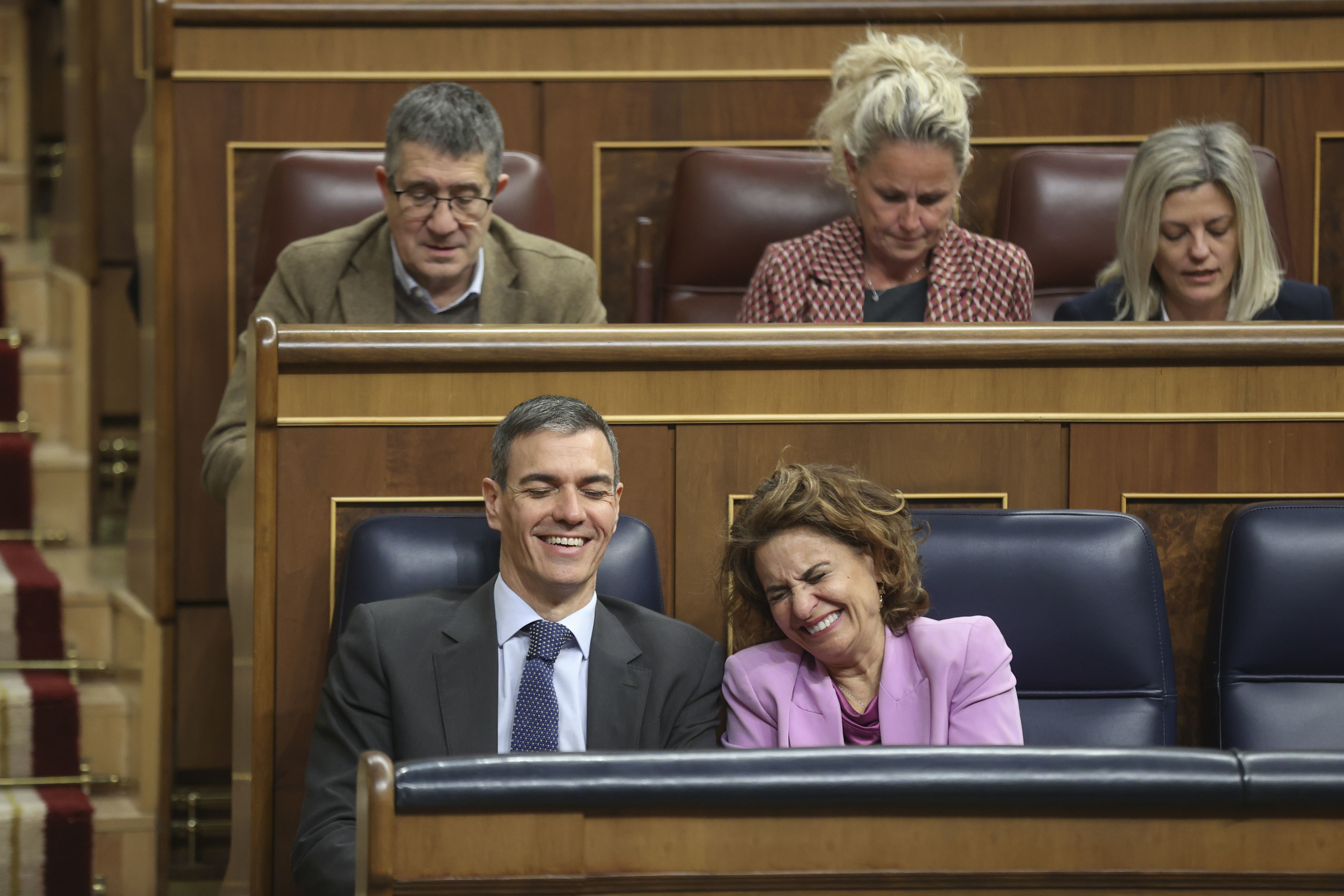 El alivio fiscal 'anticrisis' de Sánchez: un 58% de esfuerzo autonómico