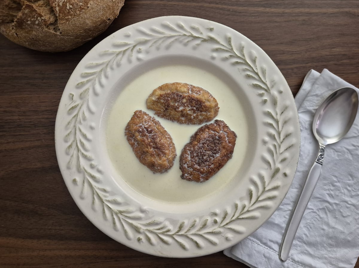 La magia de los buñuelos de pan: un postre de aprovechamiento con sabor a infancia