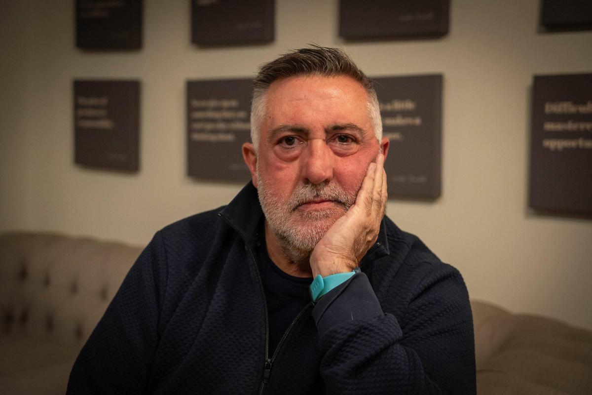 El exconseller y exlíder de ERC, Joan Puigcercós, en una entrevista con EL PERIÓDICO en el Club Churchill. (Fuente: El Periódico)