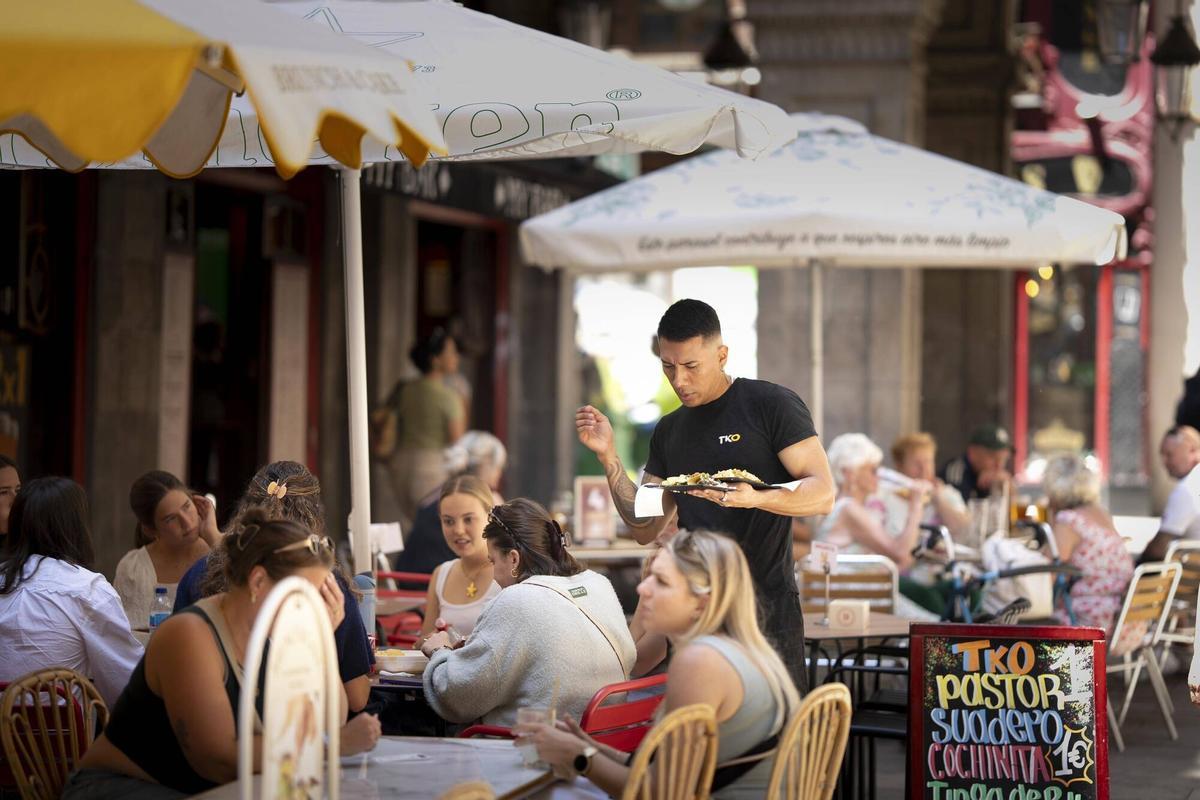 Incentivos de hasta 18.000 euros para autónomos que contraten empleados en Andalucía