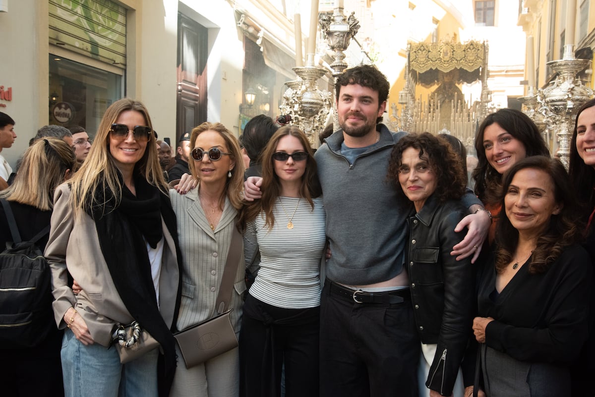 Stella Banderas regresa a Málaga con su marido para vivir la Semana Santa con su padre