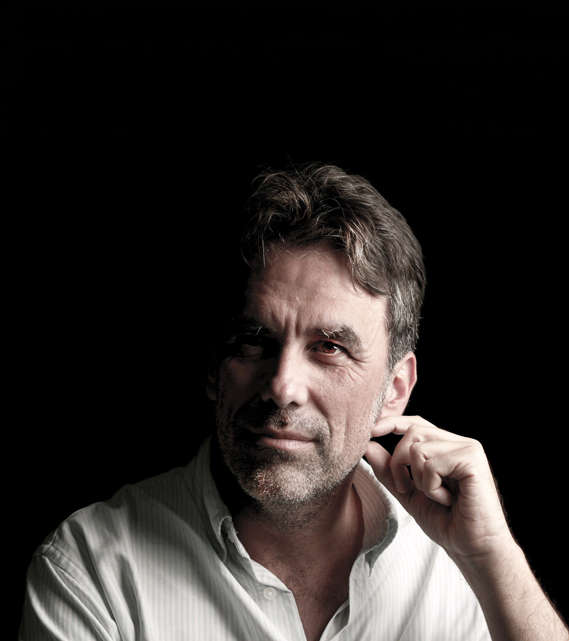 Luis Alemany: La arquitectura de la vida en 'Angie de las Torres Blancas'