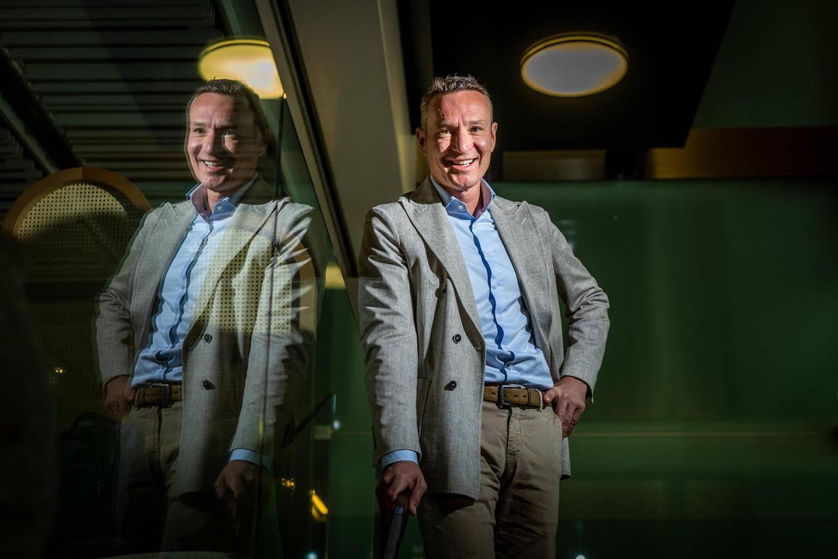 Pasajeros a la espera de su vuelo en el aeropuerto de Tenerife Norte. (Fuente: El Periódico)