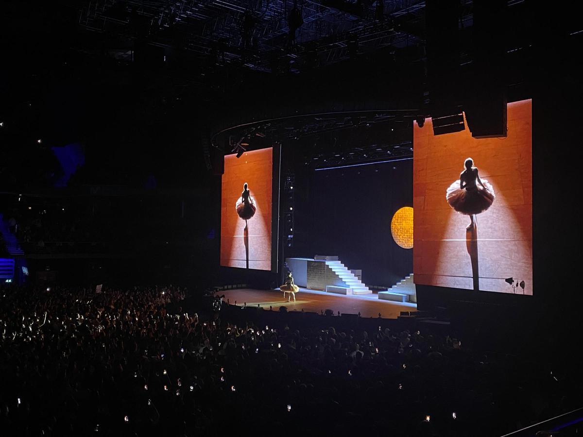 Rosalía en concierto en el Movistar Arena de Madrid (Fuente: El Periódico)