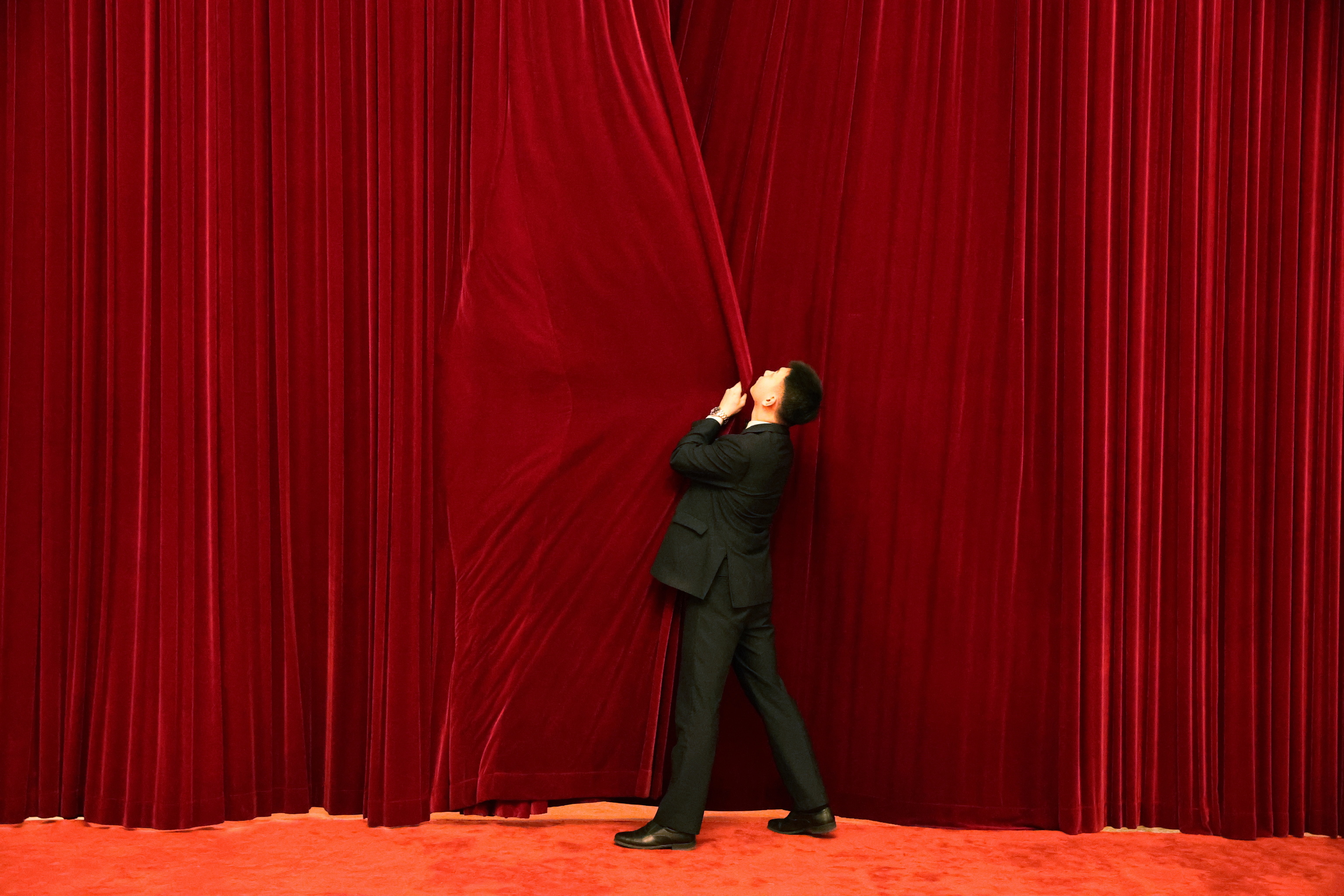 Imagen de la Asamblea Popular Nacional en Pekín, donde se presentó la nueva estrategia de China para mejorar su imagen global. (Fuente: El Mundo Internacional)