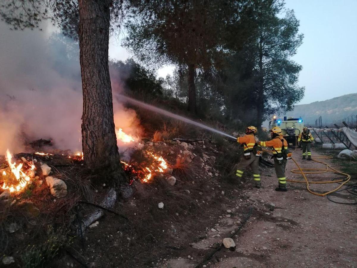 Investigan la posible autoría de un pirómano en el incendio forestal de Sierra de Espuña