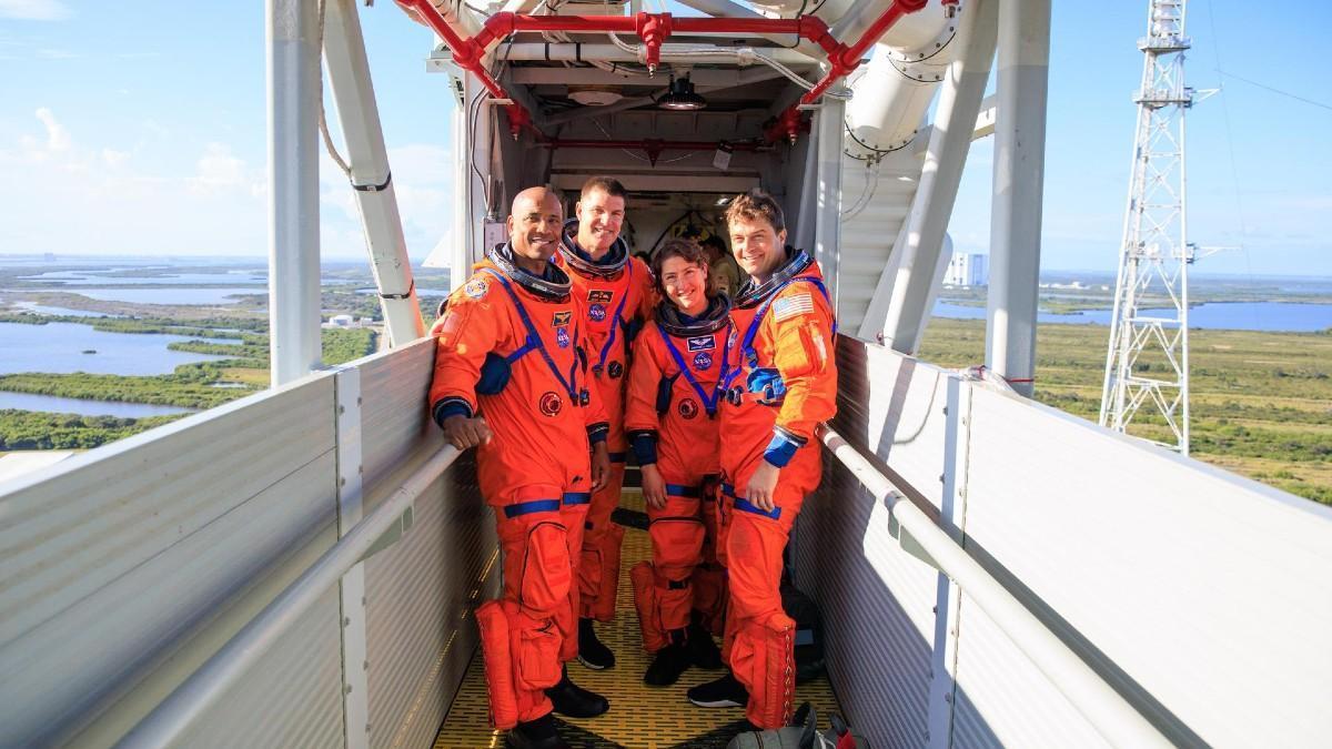 El Viaje Identitario a la Luna: Un Reflejo de la Sociedad Actual