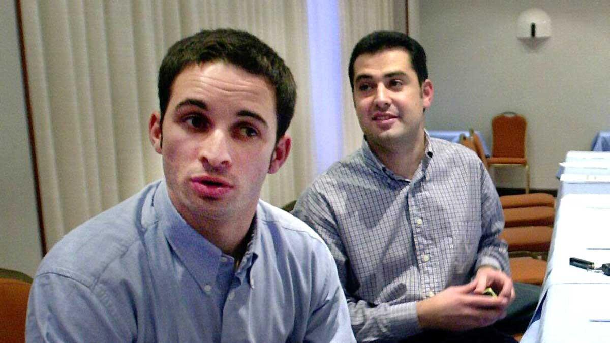 Santi y Juanma, dos líderes políticos cuyas trayectorias se entrecruzan