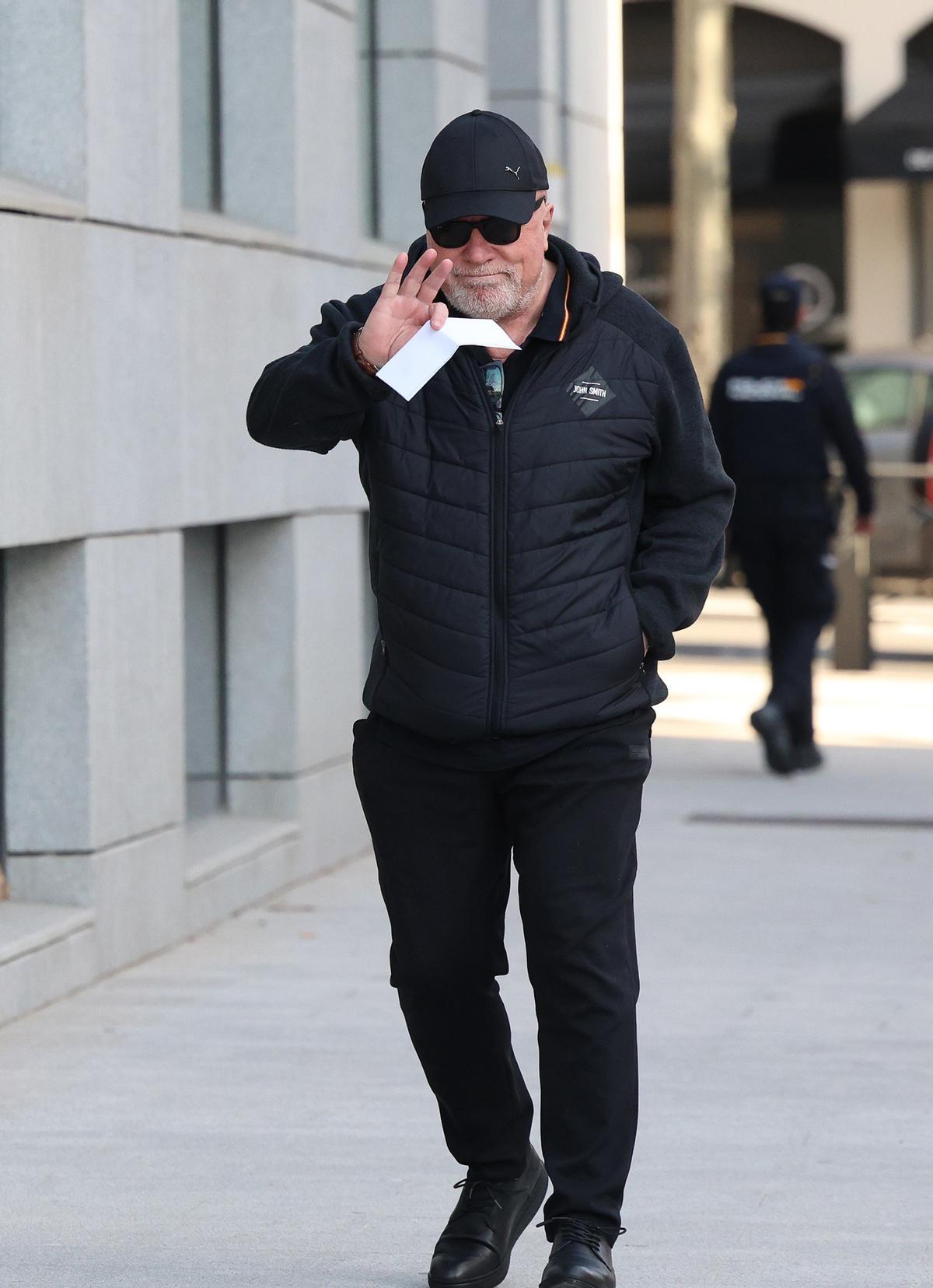 Nuevos correos revelan la relación entre Villarejo y el número 2 de Interior con Rajoy en el caso Kitchen