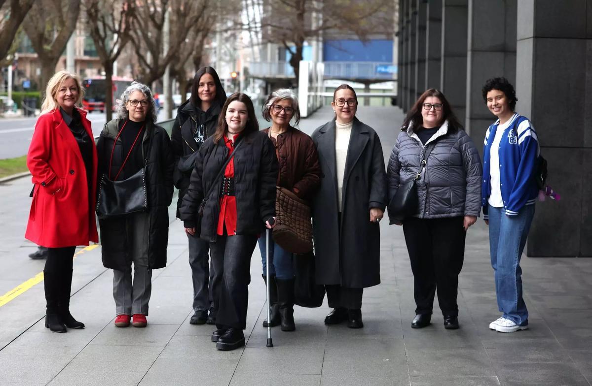 Eva Cristina Puerta Caramés, diagnosticada de fibromialgia a los 19 años, en A Coruña. (Fuente: El Periódico)