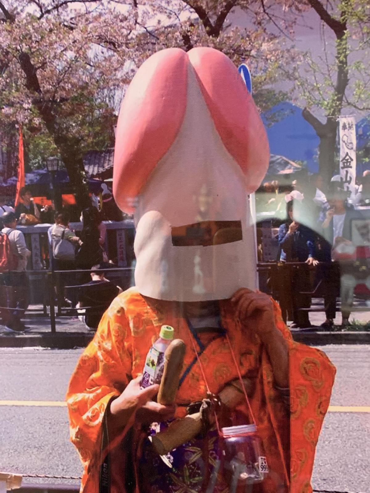 Una celebración del Kanamara Matsuri en Japón con representaciones fálicas (Fuente: El Periódico)