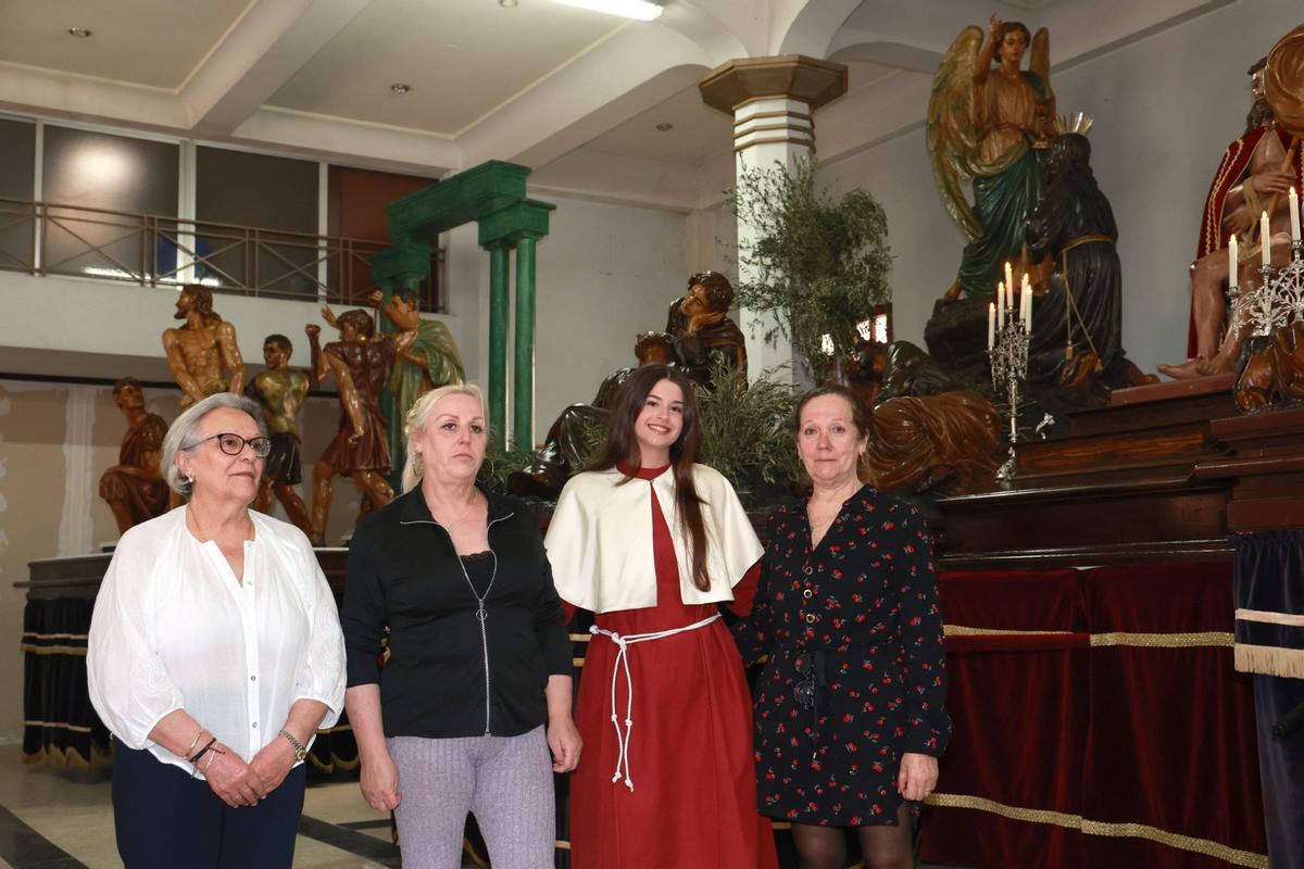 Vigo se distancia de Sagunto: la inclusión de mujeres en la Semana Santa es una tradición