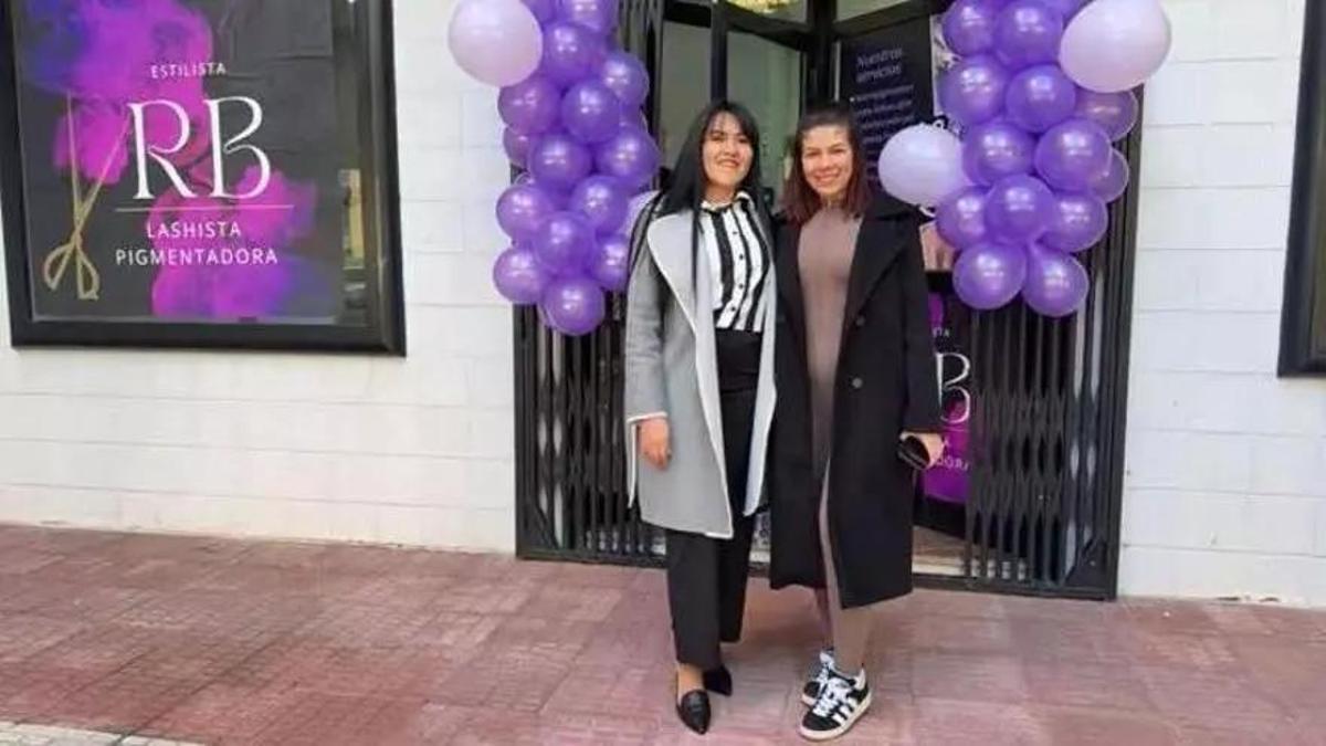 Rency, la emprendedora venezolana que triunfa en Cáceres con su imperio de peluquerías