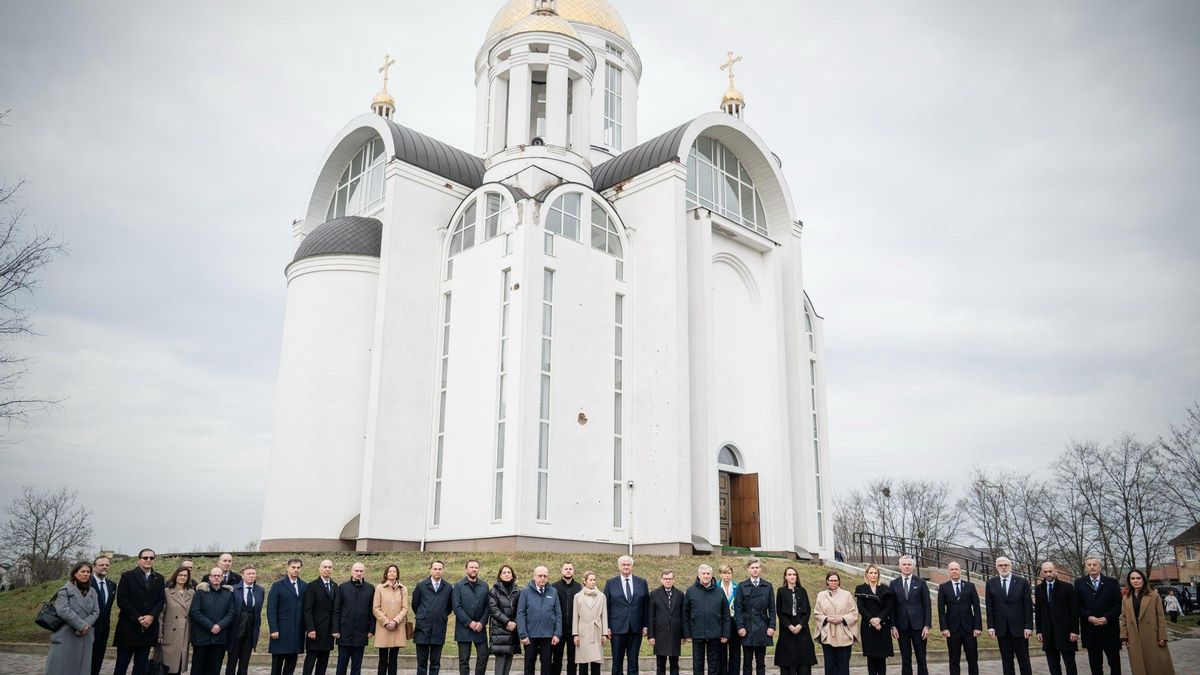 La Unión Europea conmemora la masacre de Bucha y exige rendición de cuentas por crímenes de guerra rusos