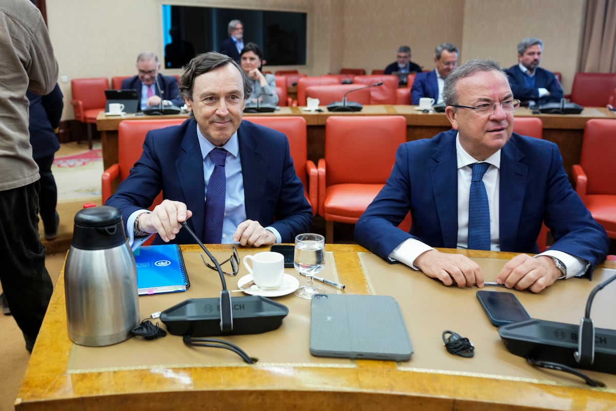 El PP y Vox vinculan 'terrorismo' con regularización masiva de inmigrantes en el Parlamento