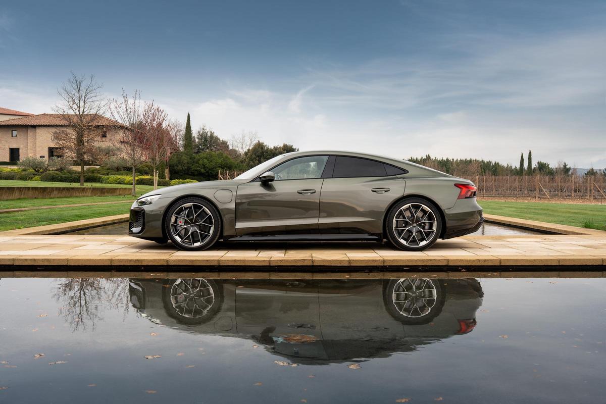Interior del Audi e-tron GT: puesto de mando y asientos con tecnología de vanguardia (Fuente: El Periódico)
