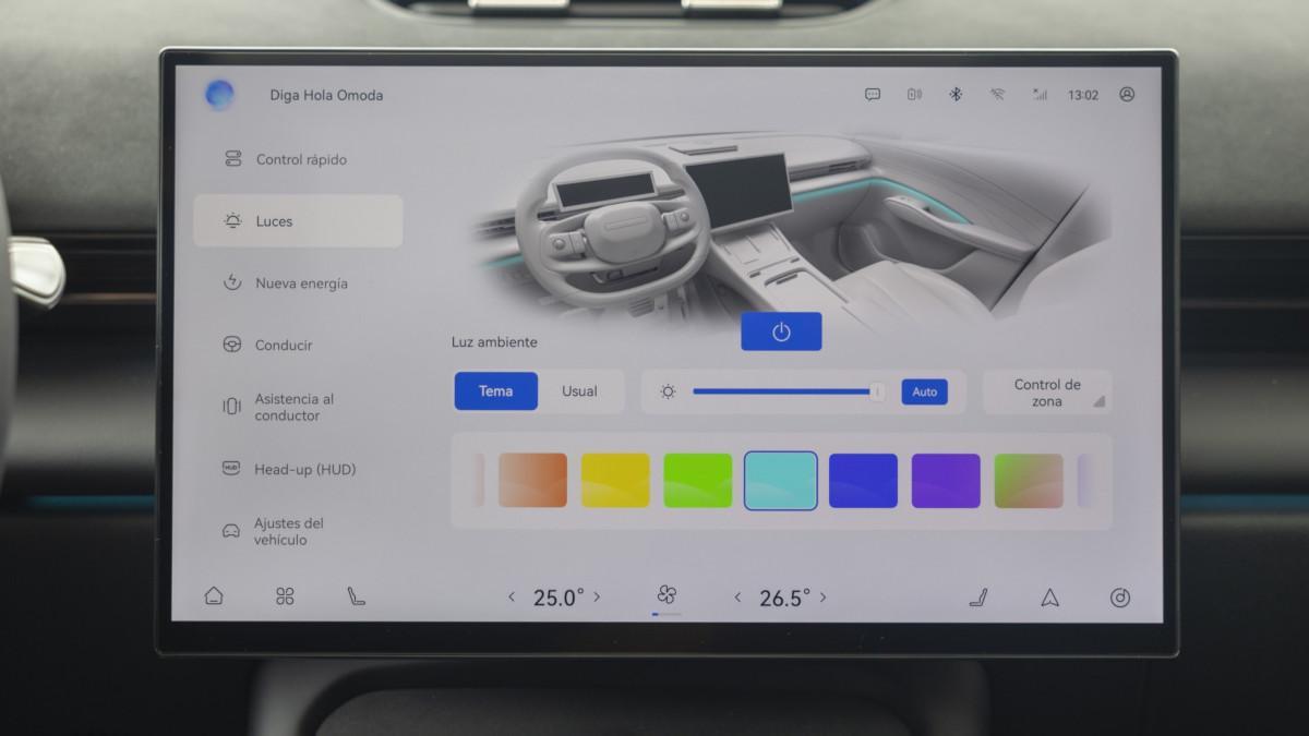 Detalle de la pantalla deslizante de 15,6 pulgadas del Omoda 7 SHS con resolución 2.5K Ultra HD (Fuente: El Periódico)