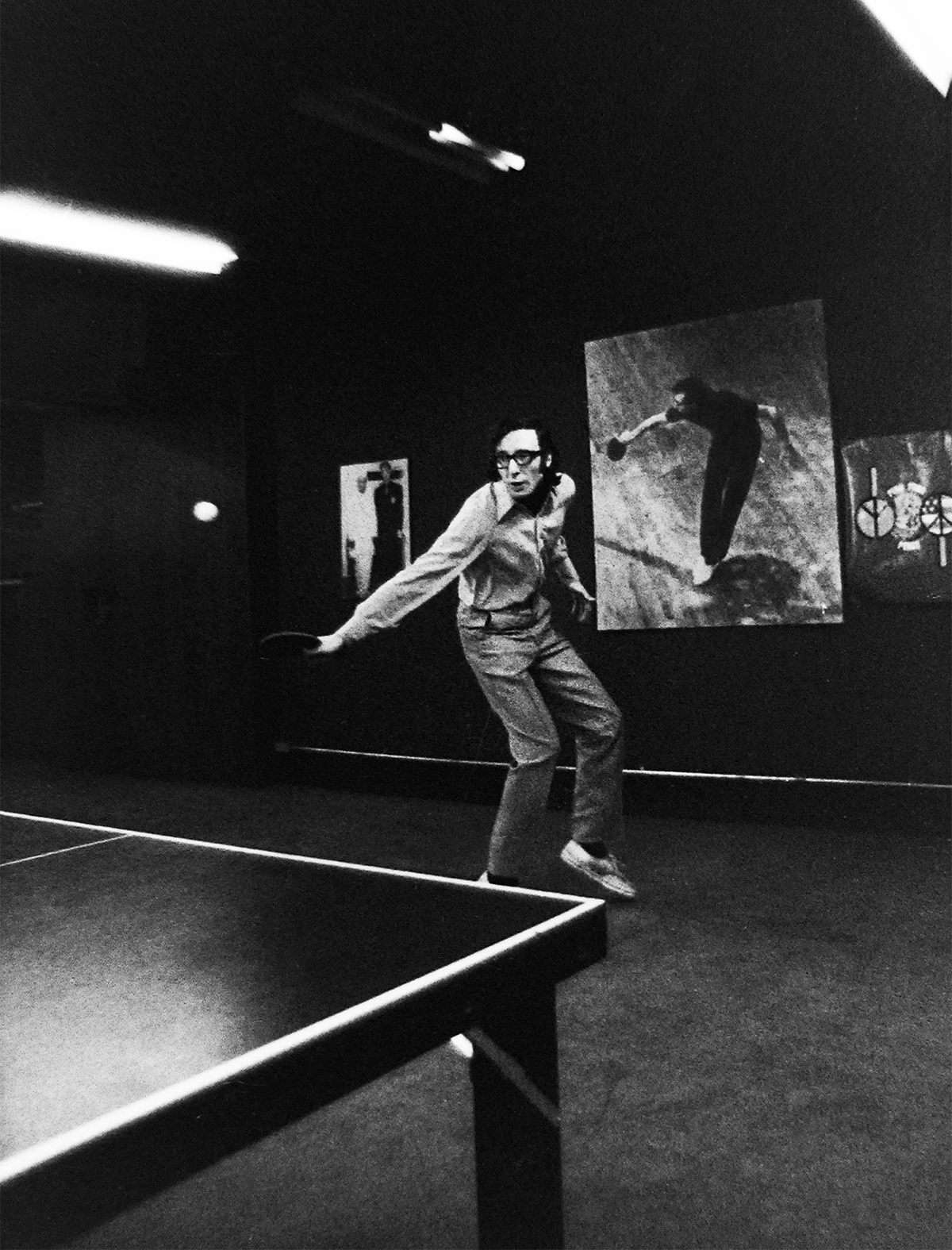 Josep Madurell, un campeón de 88 años con 58 títulos de campeón de España, en acción durante un partido de ping-pong. (Fuente: El Mundo)