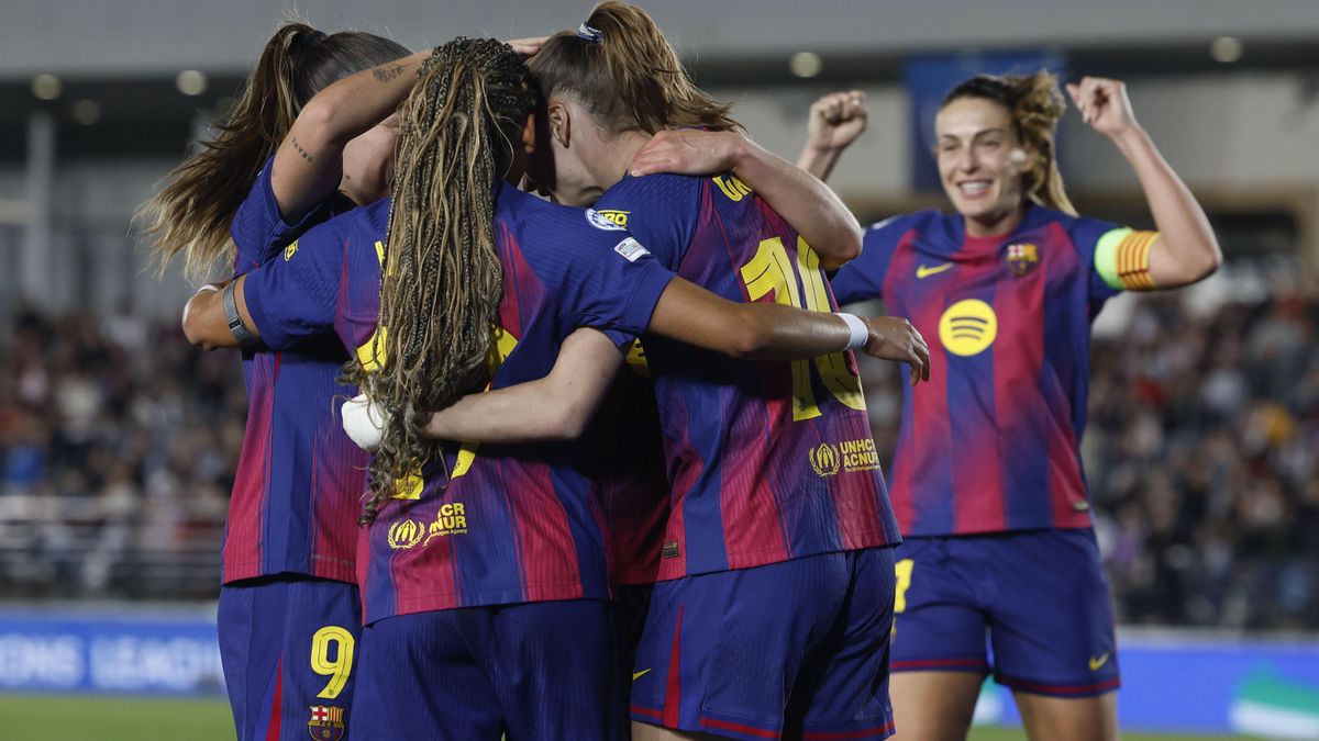 El Barcelona femenino busca sellar su pase a semifinales de la Champions en un Camp Nou eléctrico