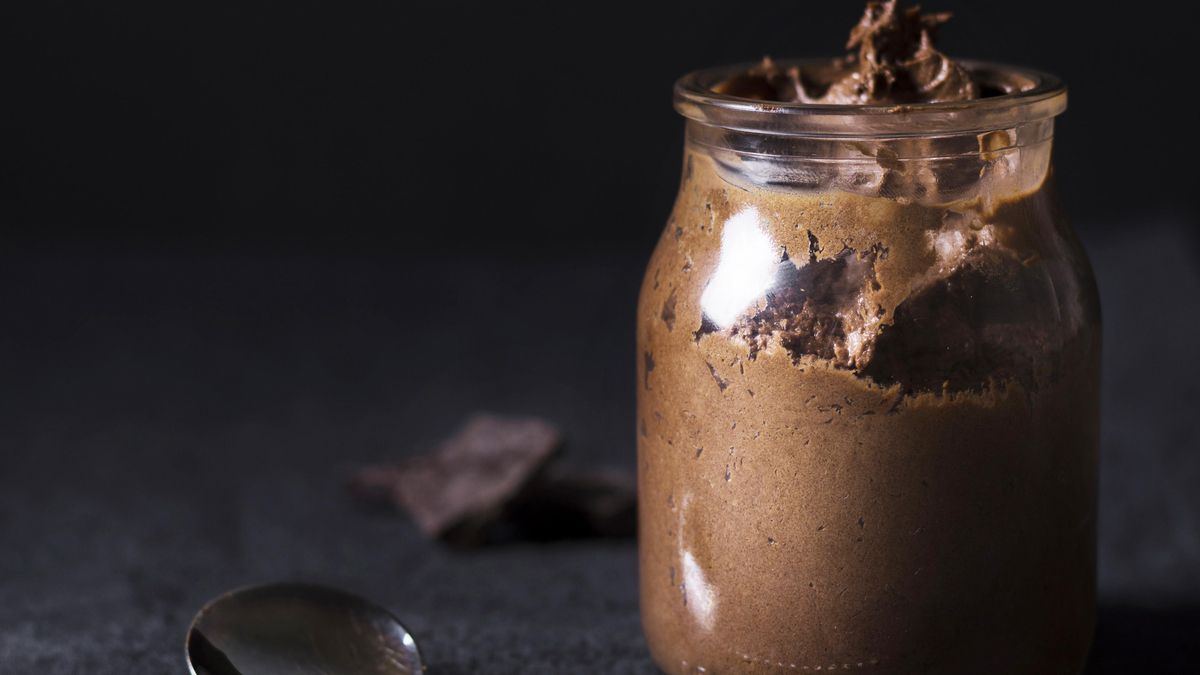 Mousse de Chocolate sin Huevo: Un Postre Elegante para Pascua