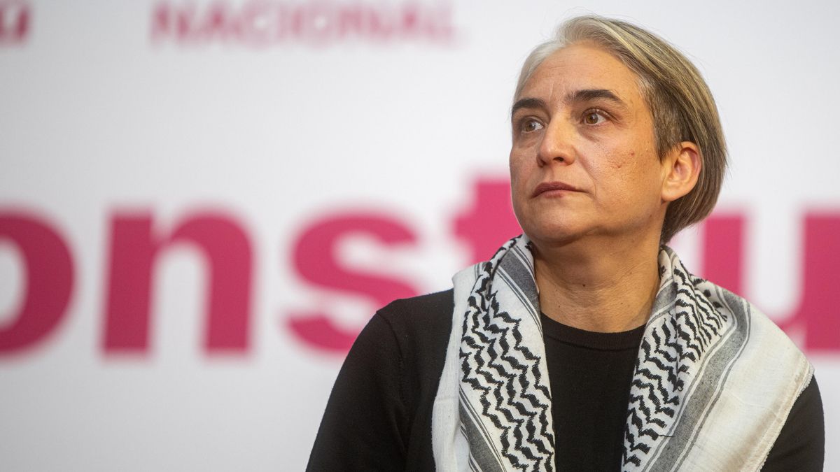 Ada Colau desafía a Oriol Junqueras: 'No necesito su aprobación para ser diputada'