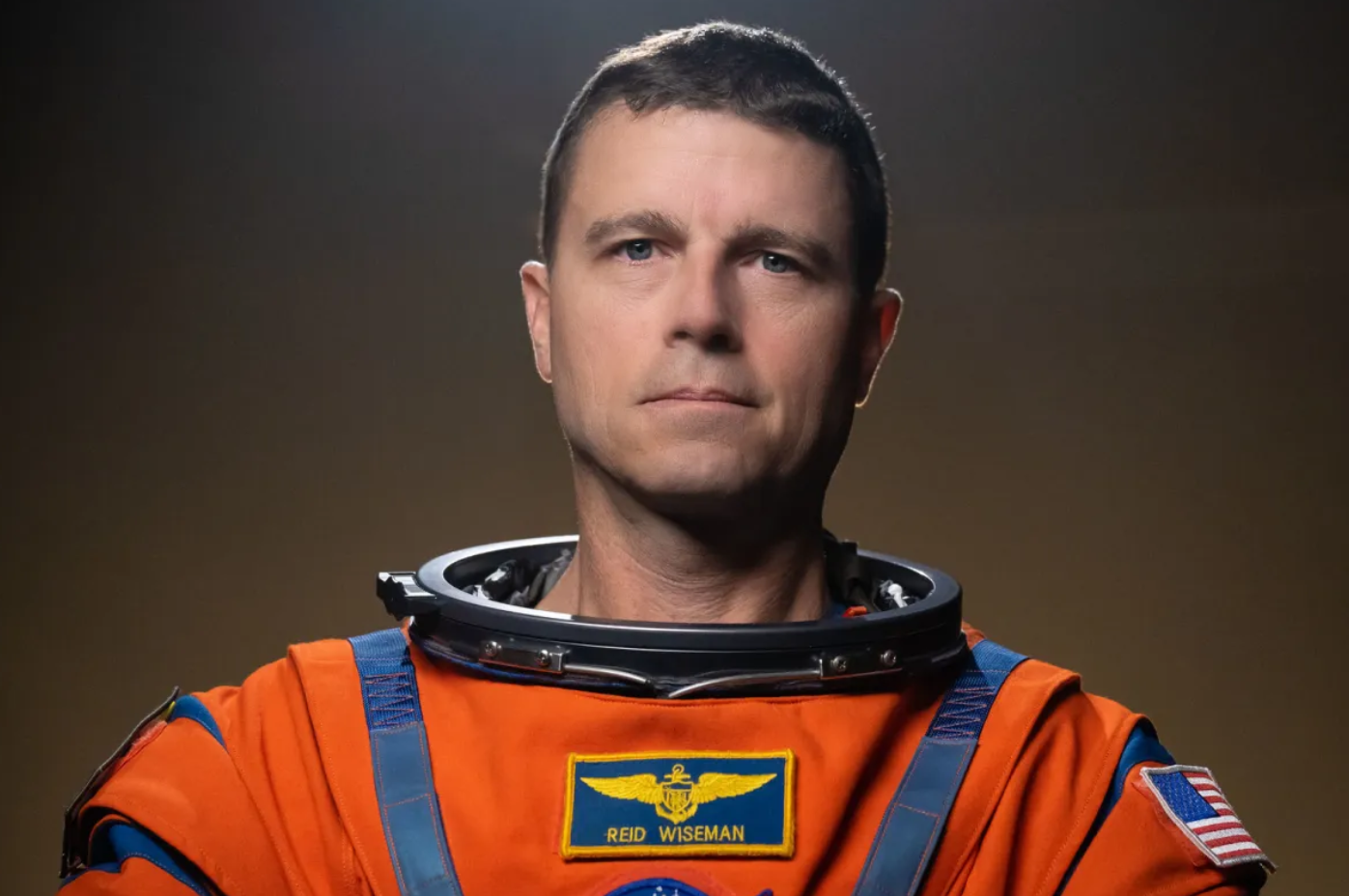 Los astronautas de Artemisa 2 posan para una foto en el Centro Espacial Kennedy (Fuente: El Mundo)