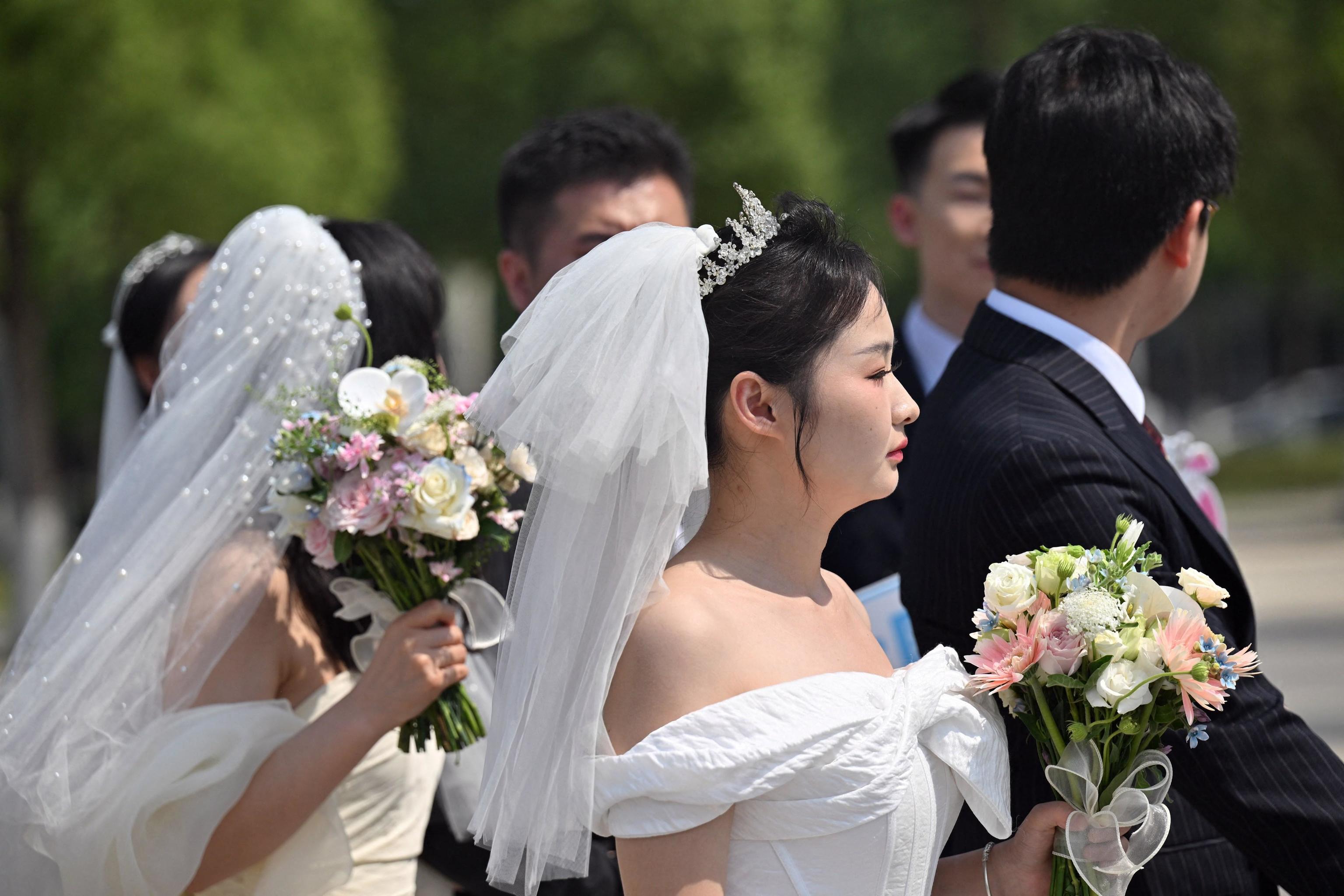 El drama de las 'esposas de hombres homosexuales' en la China rural