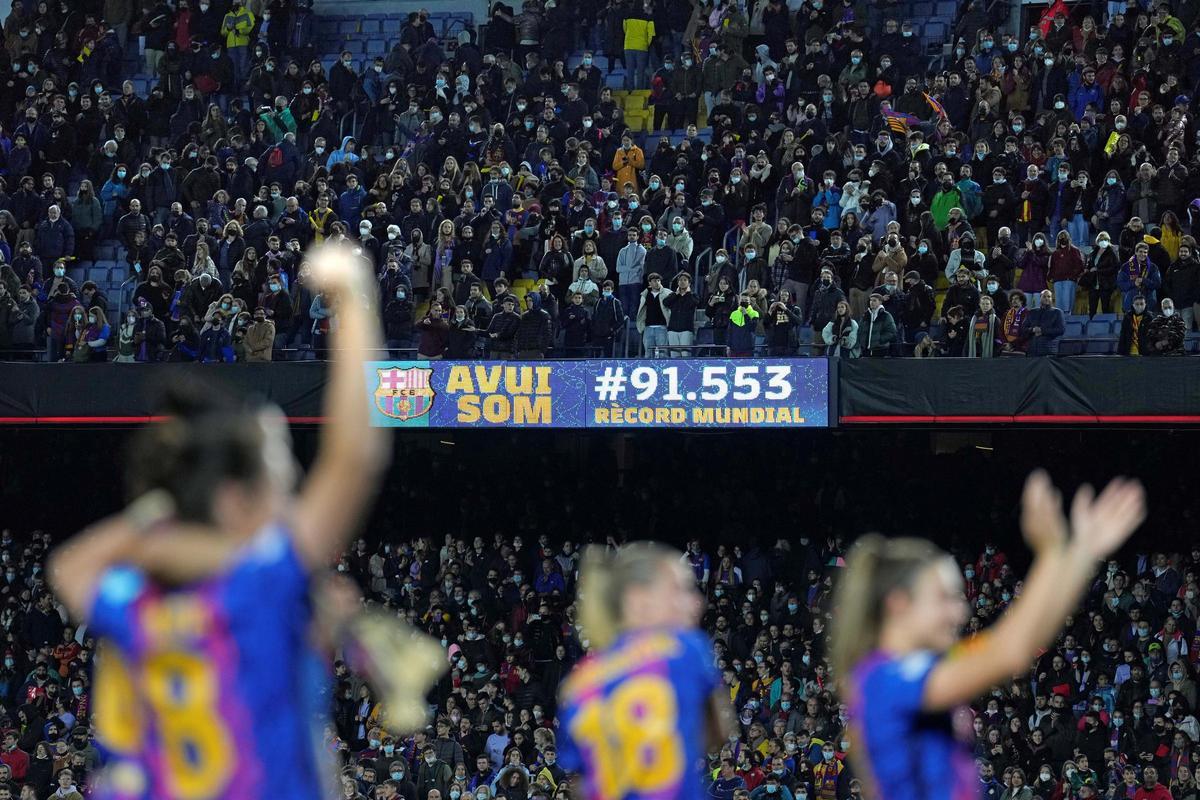 El Camp Nou, escenario de la historia del fútbol femenino: 'Este equipo ha conquistado el apoyo de todo el planeta'