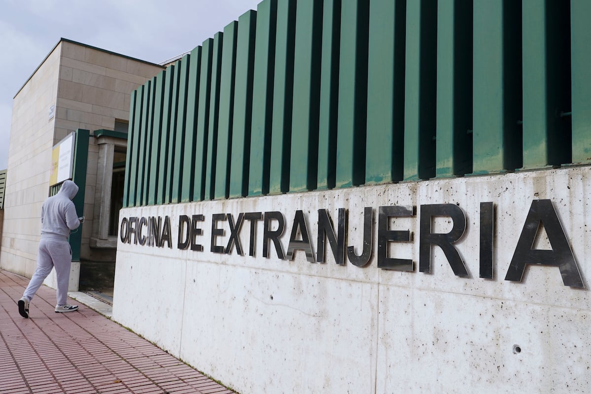 El Gobierno prevé desestimar más del 30% de las solicitudes de regularización de migrantes en España