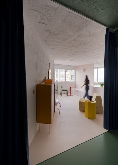 Un apartamento de 32 metros en Las Palmas se convierte en un oasis con vistas al Atlántico