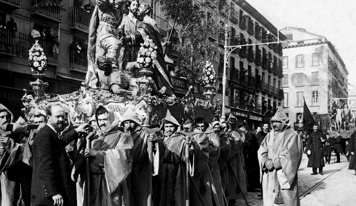 La Semana Santa en Madrid: Una Tradición con Más de 400 Años de Historia