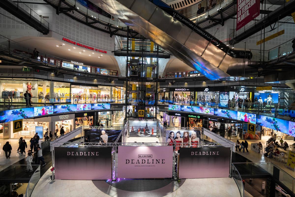 El centro comercial Arenas Barcelona, ubicado en el corazón de Sants-Montjuïc, visto desde el exterior. (Fuente: El Periódico)