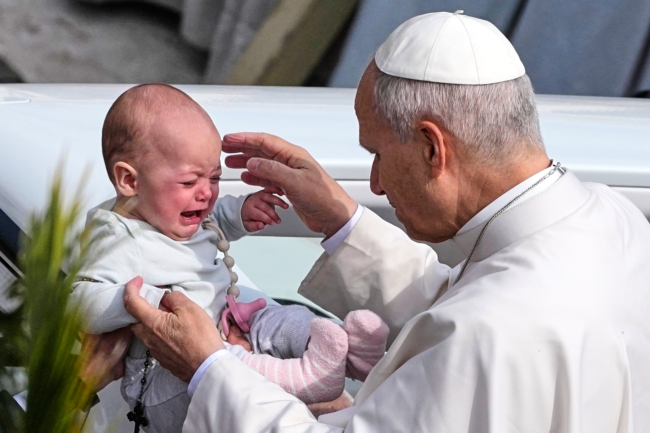 El Papa León XIV durante la Misa Crismal en la Basílica de San Pedro (Fuente: El Mundo Internacional)