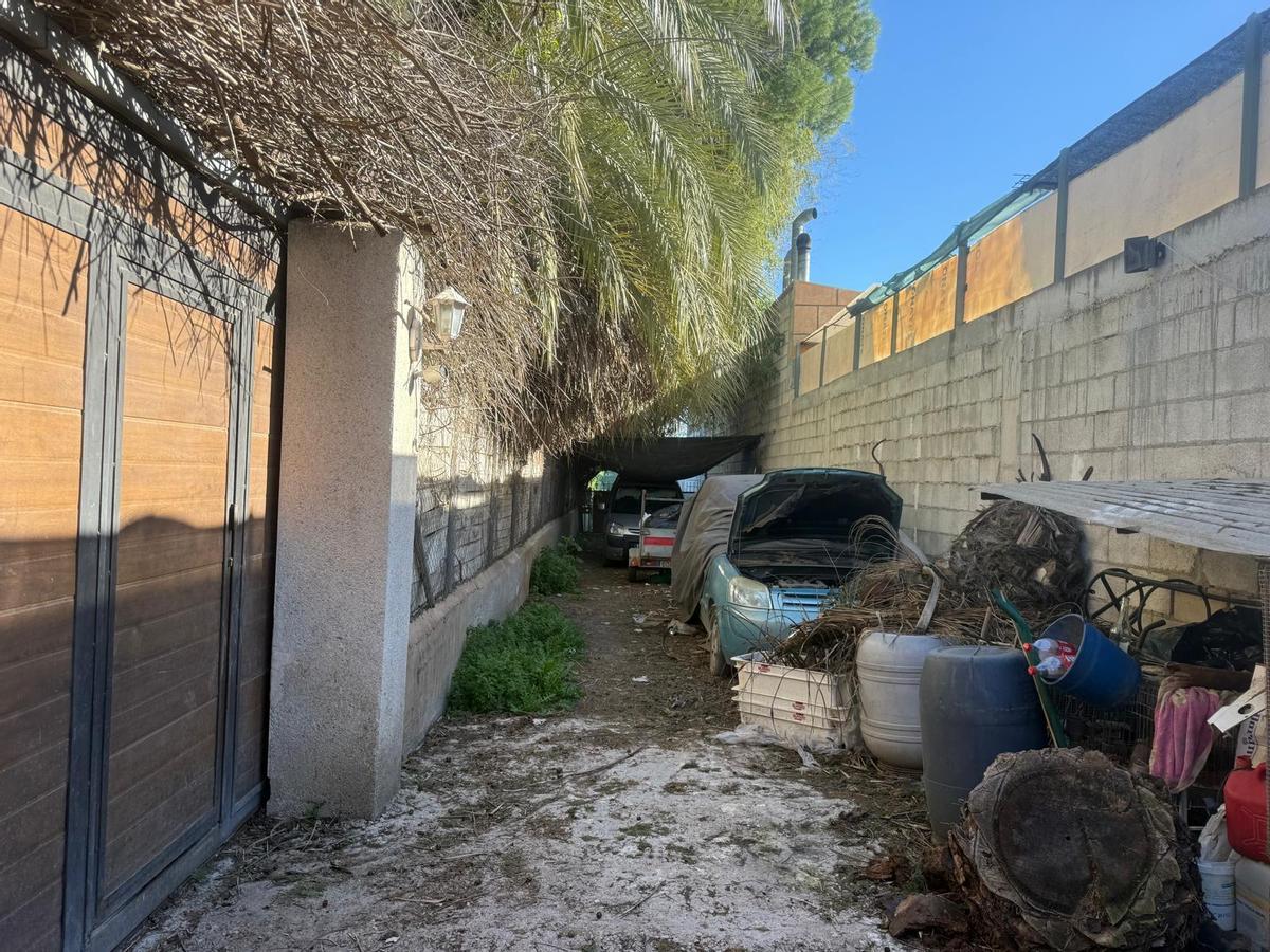 Vivienda de San José de la Vega donde la víctima denunció haber sido secuestrada y torturada durante 20 meses. (Fuente: El Periódico)